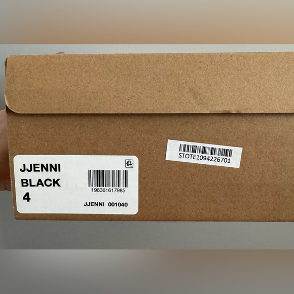 NEW IN BOX GIRLS JJENNI BLACK BOOK - SIZE 4 - Picture 4 of 5